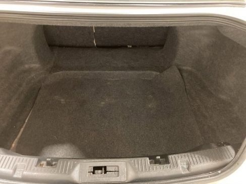 Used 2013 Ford Taurus SEL image 24