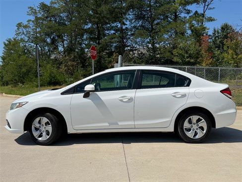 Used 2015 Honda Civic LX image 2
