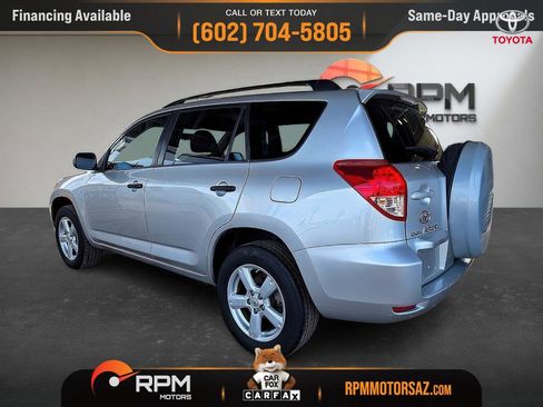 Used 2007 Toyota RAV4 2WD V6 w/ 3rd Row image 4