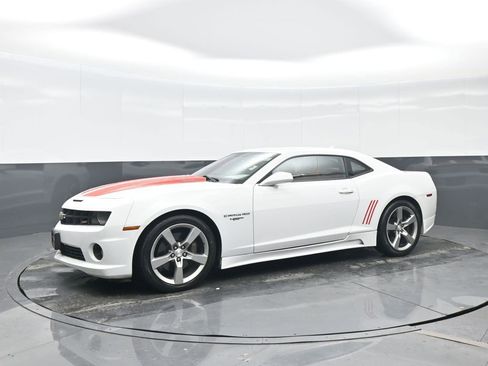 Used 2012 Chevrolet Camaro SS w/ RS Package image 2