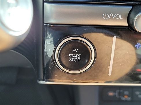 New 2026 Hyundai Ioniq 5 SEL image 8