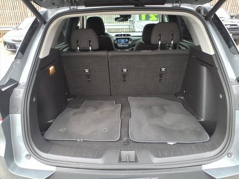 Used 2021 Chevrolet TrailBlazer LT w/ Sun and Liftgate Package image 13