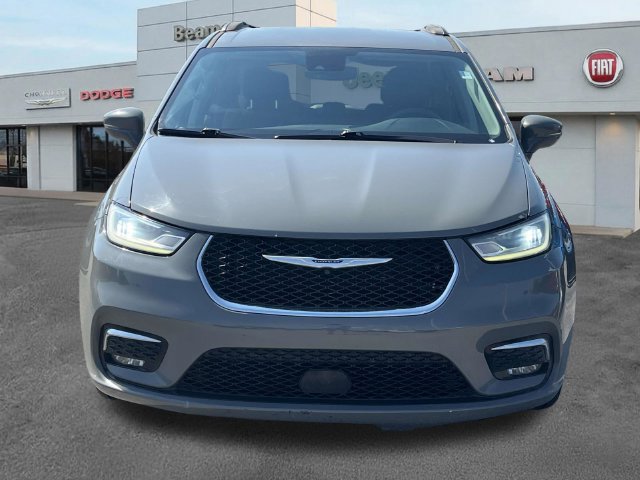 Certified 2021 Chrysler Pacifica Touring FWD image 2