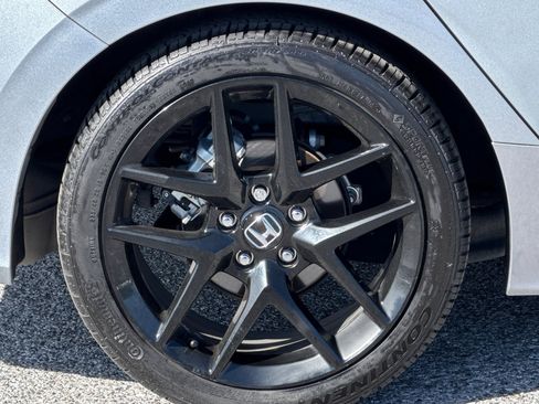Used 2023 Honda Civic Sport image 11