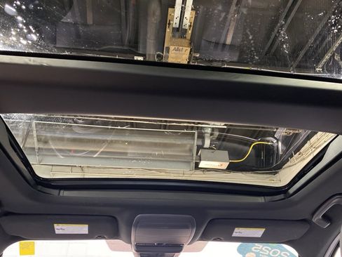 Used 2025 MAZDA CX-70 3.3 Turbo S w/ Premium Package image 19