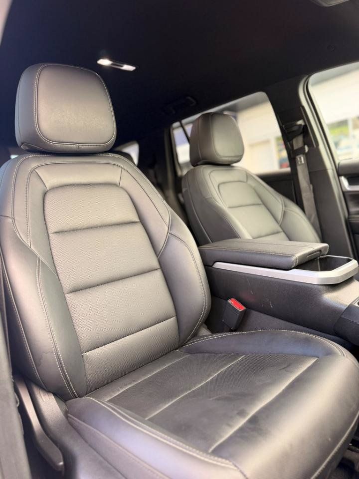 Used 2026 GMC Terrain Elevation w/ Elevation Premium Package FWD image 14