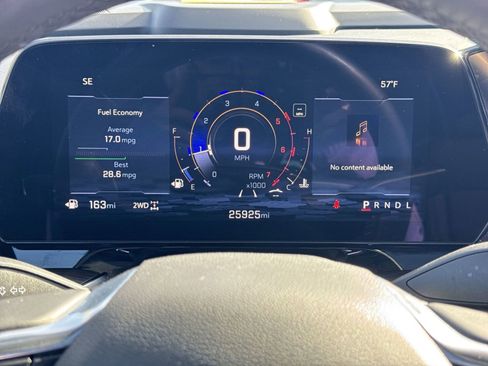 Used 2025 Chevrolet Suburban Z71 w/ Z71 Off-Road Package image 21