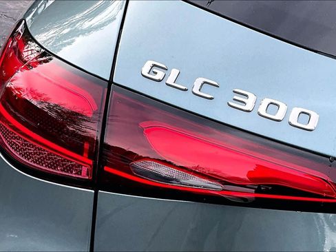 Used 2026 Mercedes-Benz GLC 300 4MATIC image 6