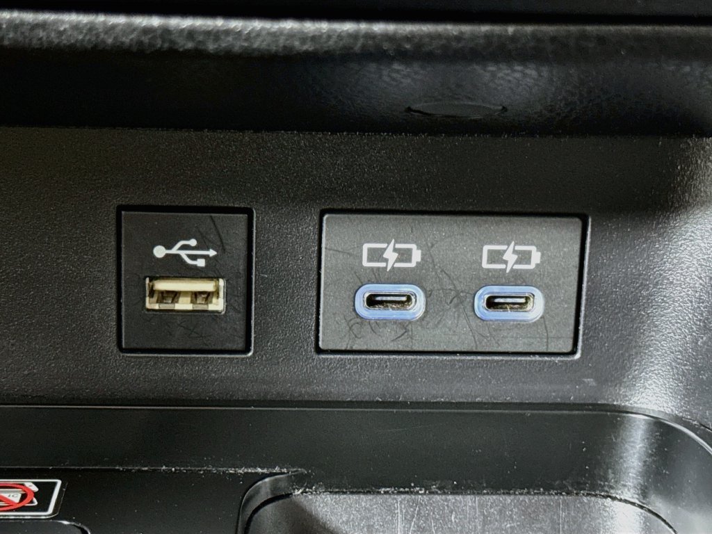 Used 2025 Toyota Camry LE FWD image 15