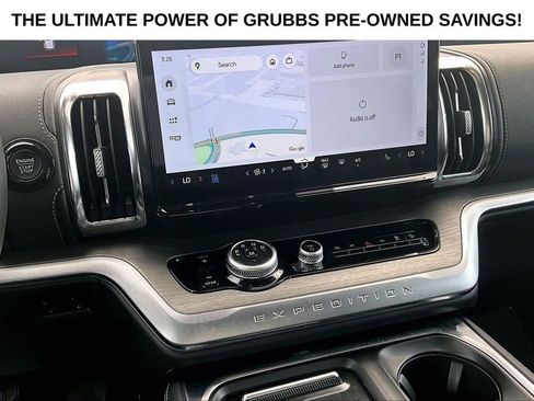 Used 2025 Ford Expedition Platinum AWD/4WD image 8