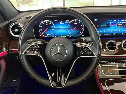 Used 2022 Mercedes-Benz E 450 4MATIC Sedan image 16