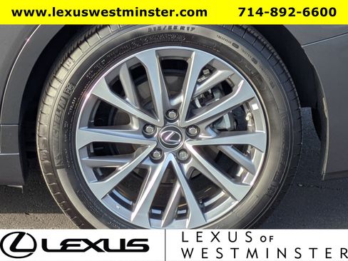 Certified 2025 Lexus ES 350 image 12