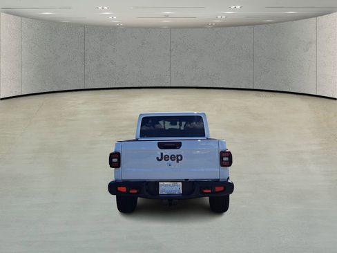 New 2025 Jeep Gladiator Mojave image 6