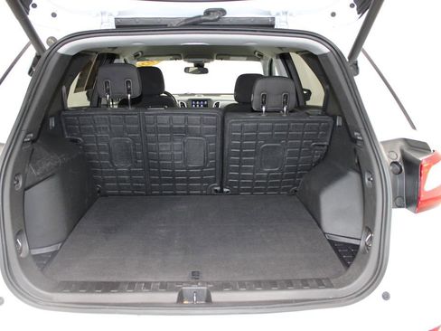 Used 2020 Chevrolet Equinox LT FWD image 13