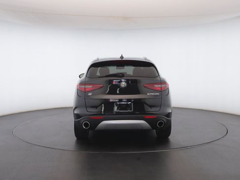 Used 2018 Alfa Romeo Stelvio AWD image 20