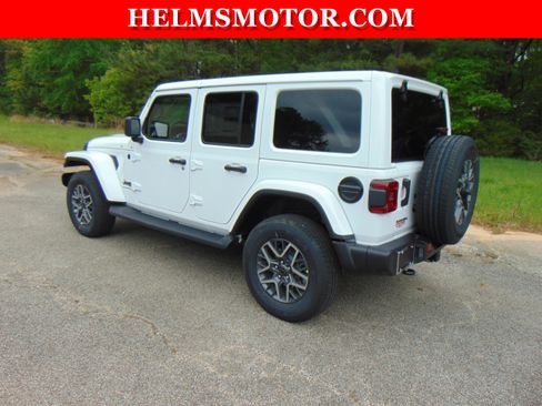 New 2025 Jeep Wrangler Sahara image 5
