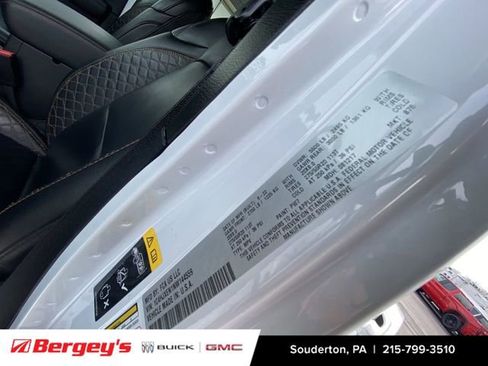 Used 2022 Jeep Wrangler Unlimited Sahara image 37