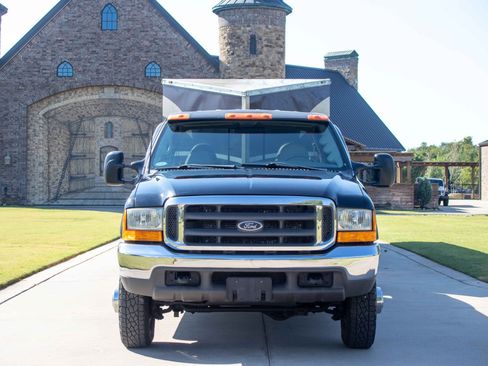 Used 2000 Ford F350 Lariat image 4