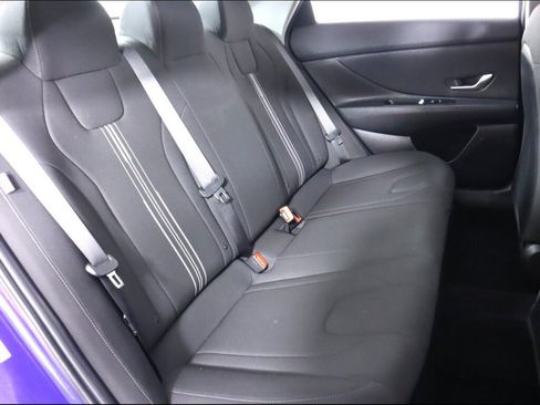 Used 2024 Hyundai Elantra SEL FWD image 35