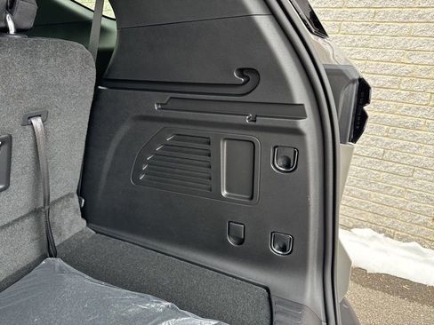 New 2026 Chevrolet Traverse Z71 w/ Enhanced Driving Package image 23