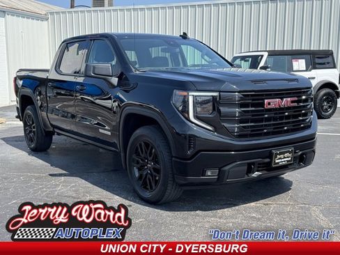 Used 2022 GMC Sierra 1500 Elevation image 1