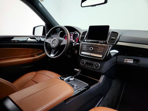 Used 2019 Mercedes-Benz GLE 43 AMG 4MATIC image 27