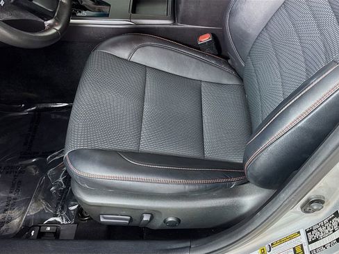 Used 2016 Toyota Camry SE w/ Moonroof Package FWD image 22