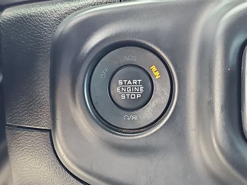 Used 2023 Jeep Wrangler Unlimited Sport AWD/4WD image 29