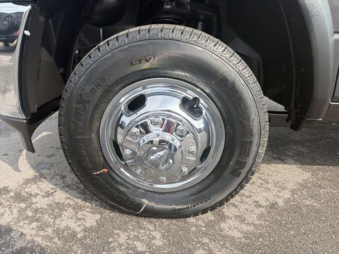 New 2026 RAM 3500 Tradesman image 15