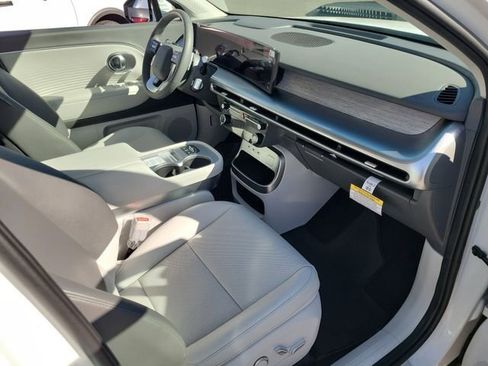 New 2026 Hyundai Ioniq 9 SEL image 16