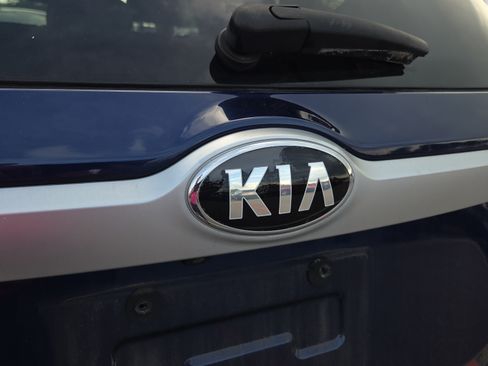 Used 2021 Kia Seltos S FWD image 5