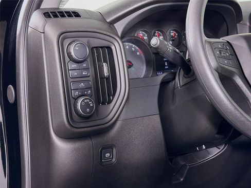Used 2024 Chevrolet Silverado 1500 Custom image 10