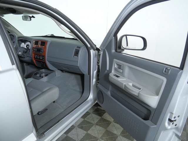 Used 2005 Dodge Dakota SLT RWD image 11