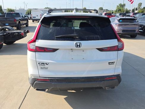 Used 2024 Honda CR-V Sport Touring image 4