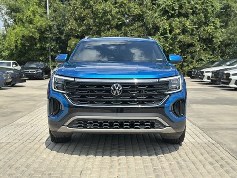 Used 2024 Volkswagen Atlas Cross Sport SE FWD image 3