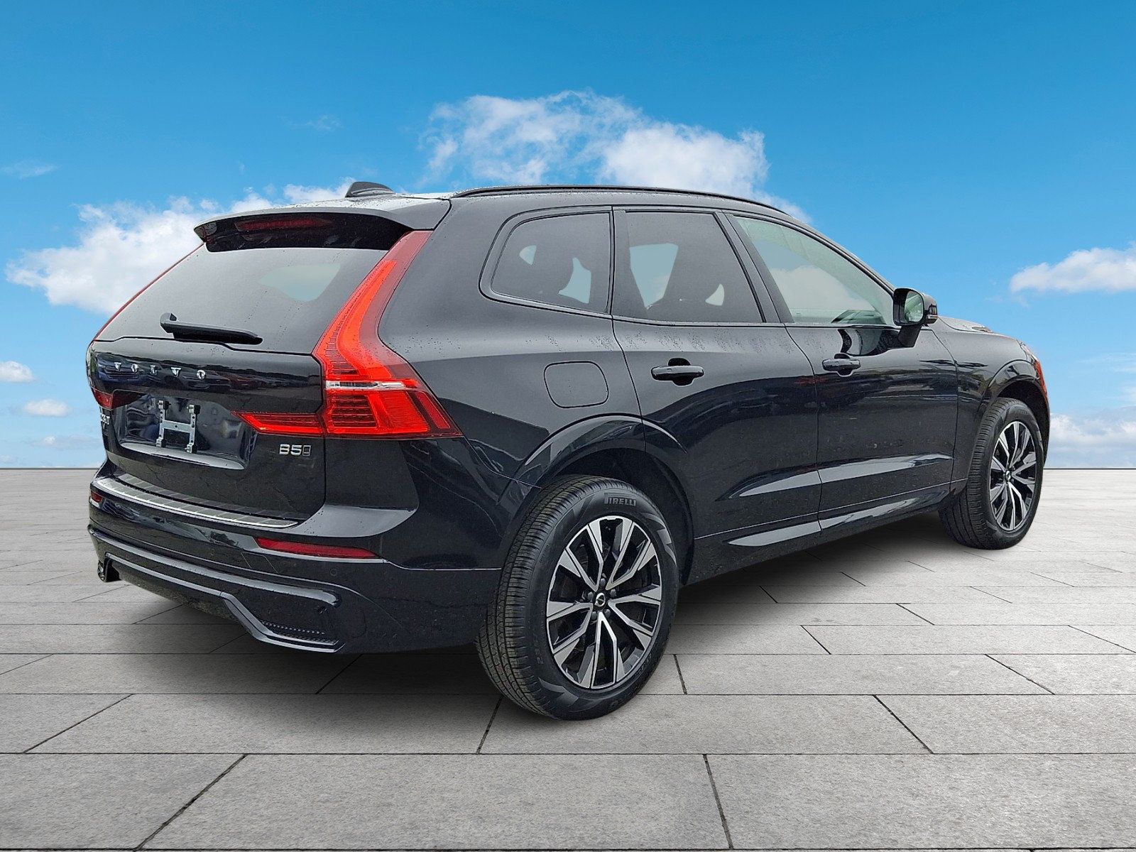Used 2024 Volvo XC60 B5 Core w/ Protection Package Premier AWD/4WD image 6
