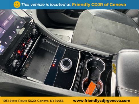 Used 2023 Jeep Grand Cherokee L Laredo image 18