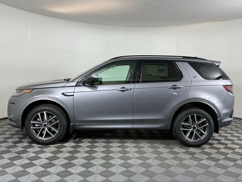 New 2025 Land Rover Discovery Sport S image 4