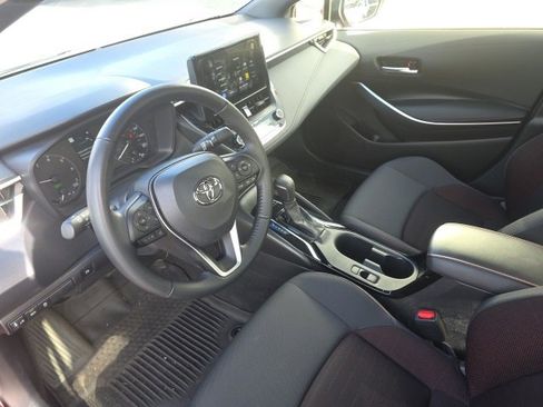 Used 2025 Toyota Corolla SE image 12