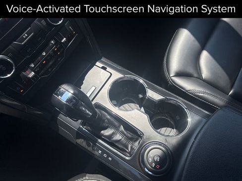 Used 2019 Ford Explorer XLT w/ Equipment Group 202A AWD/4WD image 29