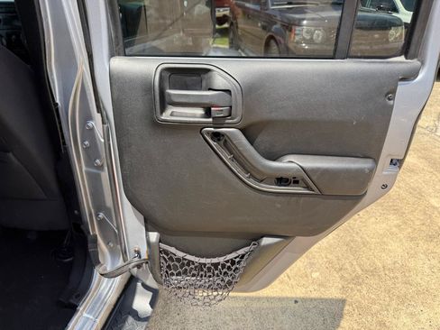 Used 2014 Jeep Wrangler Unlimited Sport AWD/4WD image 17