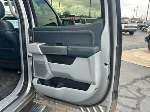 Used 2022 Ford F150 Limited image 17