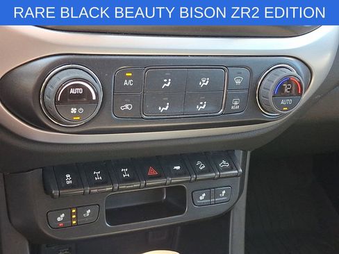 Used 2022 Chevrolet Colorado ZR2 w/ Colorado ZR2 Bison Edition AWD/4WD image 19