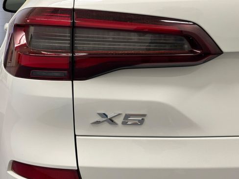 Used 2023 BMW X5 xDrive40i w/ M Sport Package AWD/4WD image 10