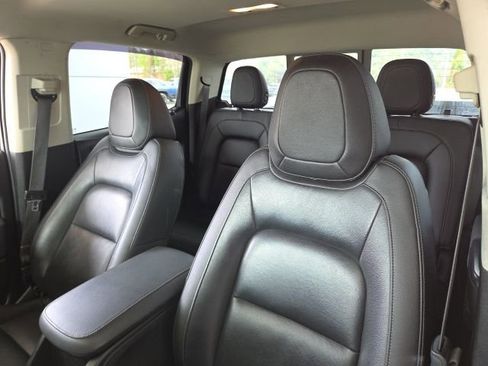 Used 2021 Chevrolet Colorado Z71 w/ Z71 Midnight Edition image 21