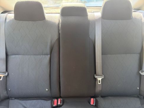 Used 2025 Nissan Versa SV FWD image 37