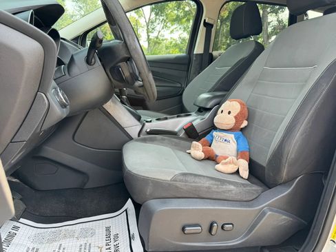 Used 2014 Ford Escape SE FWD image 16