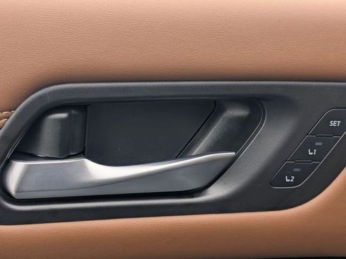 New 2026 Nissan Pathfinder Platinum image 13