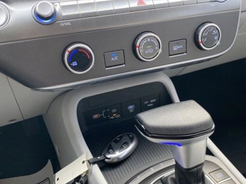 New 2026 Hyundai Kona SE FWD image 23