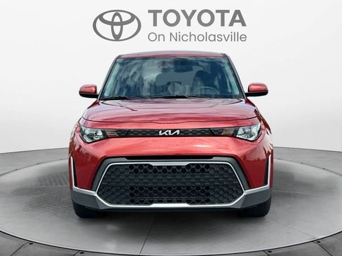 Used 2024 Kia Soul LX FWD image 8